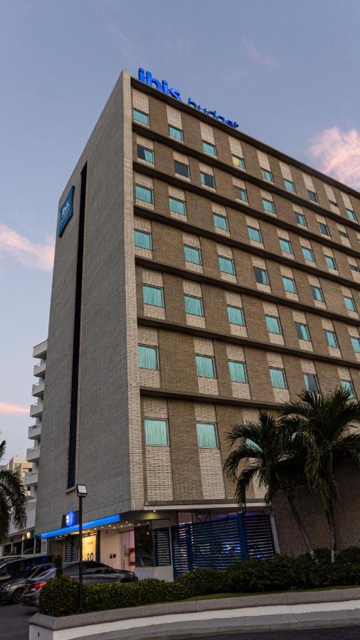 Ibis Budget Barranquilla บาร์รังกีญา ภายนอก รูปภาพ